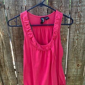 Weavers camisole ruffle neckline size jr XL